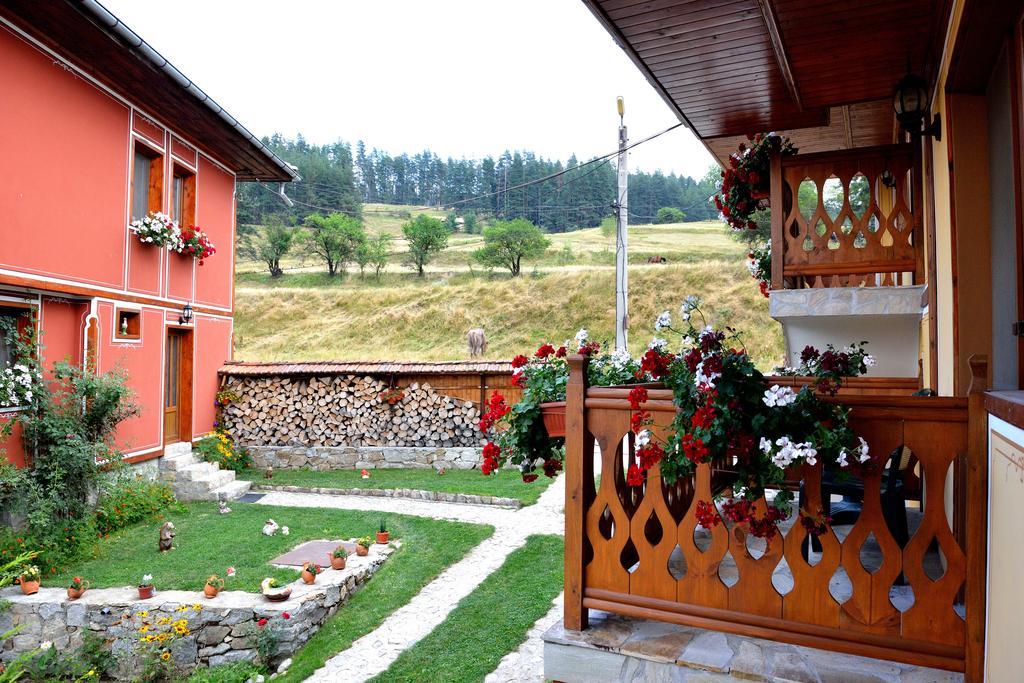 Guest House Mavrudieva Koprivstica Kültér fotó