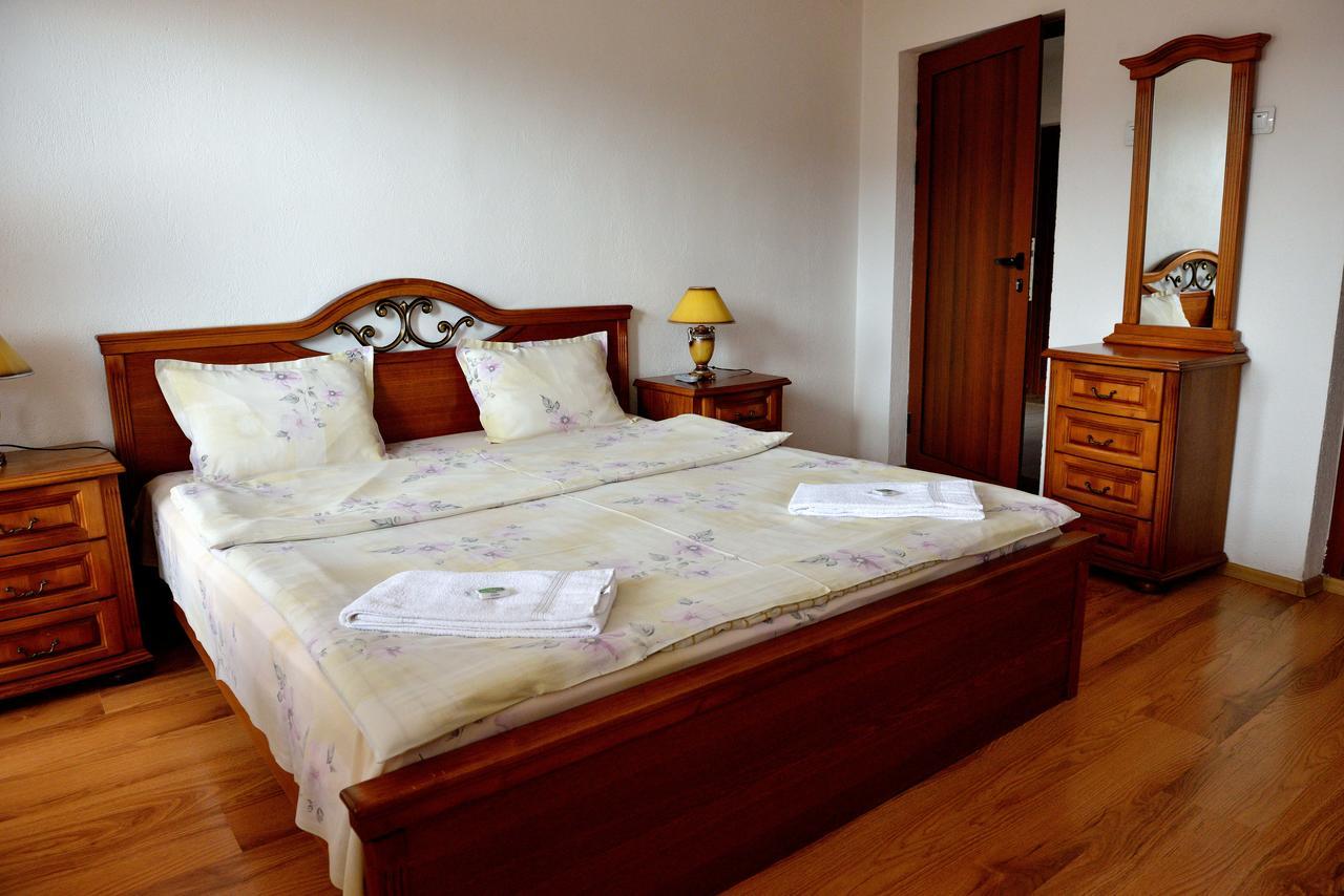 Guest House Mavrudieva Koprivstica Kültér fotó